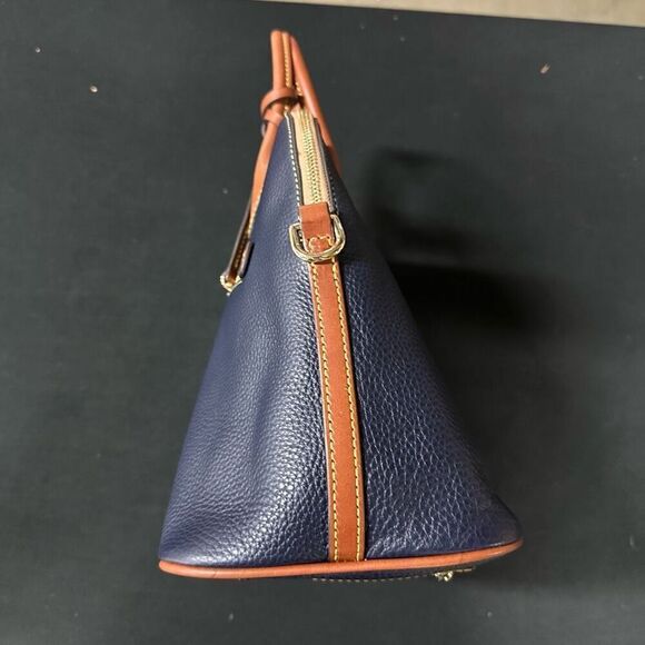 New Dooney and Bourke Pebble Grain Large Domed Satchel - Picture 6 of 12